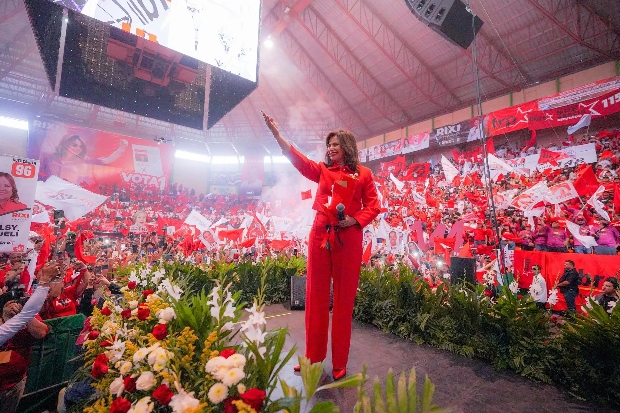 Cierre de campaña de Rixi Moncada